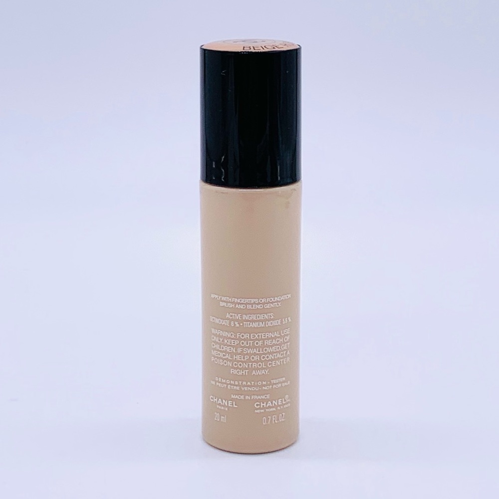 CHANEL 52 Beige Rose Ultra Light Skin Foundation - Picture 2 of 3
